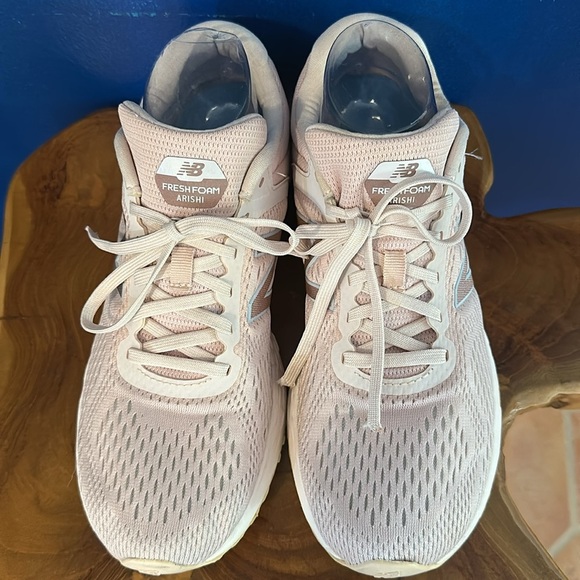 Women’s New Balance Arishi V2 Fresh Foam Running Shoes WARISCL2 Pink Size 10 - Picture 3 of 9